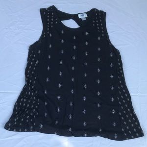 Women’s Geometric Black and White Tank